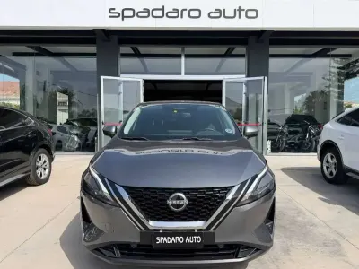 Usado Nissan Qashqai N-Connecta 140 HP (102 kW) 2023 Cinzento SUV