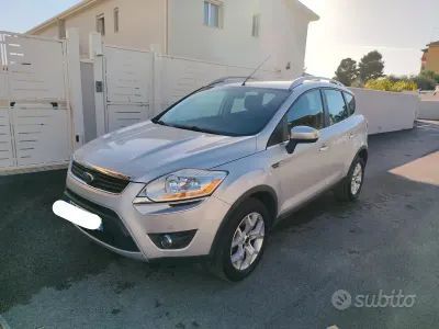 Usata Ford Kuga 136 CV (100 kW) 2008 Grigio SUV