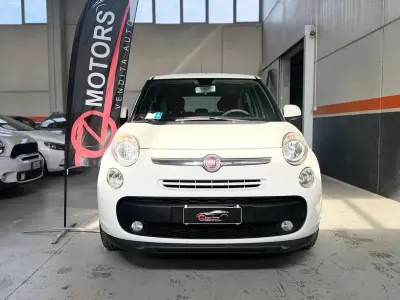 Begagnad Fiat 500L Easy 85 HK (62 kW) 2014 Vit Minibuss