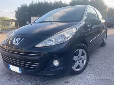 Usata Peugeot 207 68 CV (50 kW) 2010 Nero Berlina