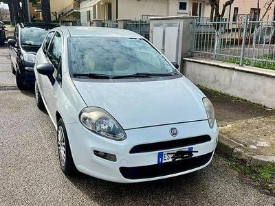 Usata Fiat Grande Punto 75 CV (55 kW) 2013 Utilitaria