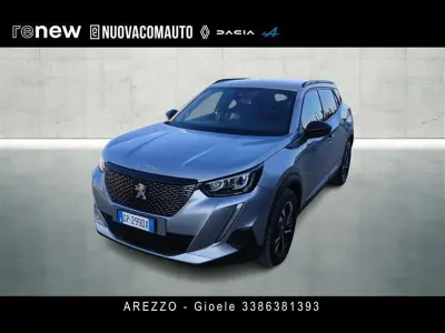 Usata Peugeot 2008 Active 130 CV (95 kW) 2023 Grigio chiaro SUV