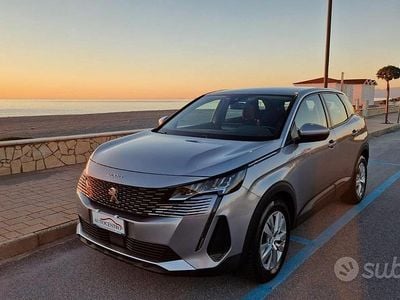 Usata Peugeot 3008 Business-Line 130 CV (95 kW) 2021 Grigio SUV
