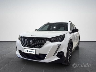 Usata Peugeot 2008 Allure 131 CV (96 kW) 2022 Bianco SUV