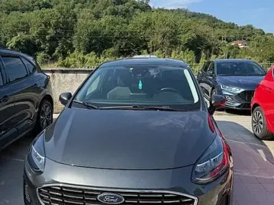 Begagnad Ford Fiesta Titanium 75 HK (55 kW) 2023 Grå Halvkombi