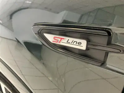 Usata Ford Kuga ST-Line 120 CV (88 kW) 2017 Verde SUV