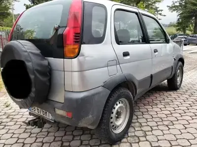 Usata Daihatsu Terios 70 CV (51 kW) 1999 Grigio SUV