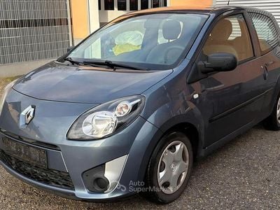 Usata Renault Twingo 75 CV (55 kW) 2010 Gray Utilitaria