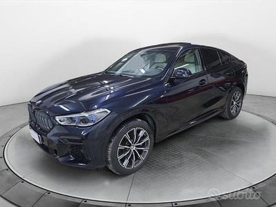 Usata BMW X6 M Sport 340 CV (250 kW) 2022 Carbon black metallic SUV