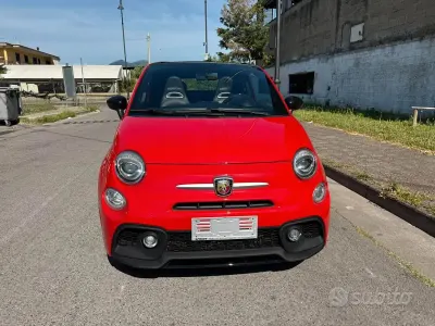 Usata Abarth 595C Turismo 165 CV (121 kW) 2020 Rosso Cabrio