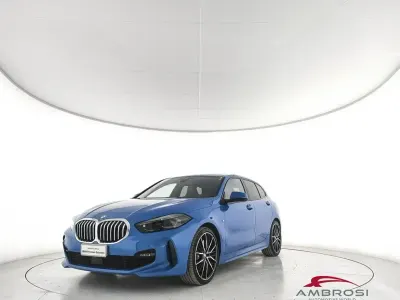 Usata BMW 118 M Sport 150 CV (110 kW) 2022 Blu Utilitaria