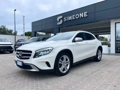 Occasion Mercedes GLA200 136 ch (100 kW) 2014 Blanc SUV