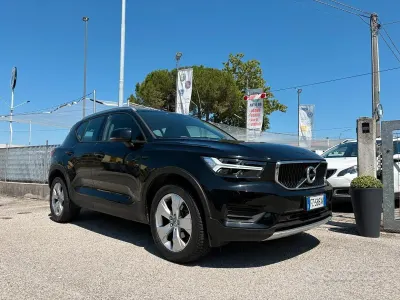 Usata Volvo XC40 Momentum 163 CV (119 kW) 2019 Nero SUV