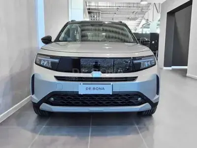Nuova Opel Frontera 145 CV (106 kW) 2026 Grigio SUV