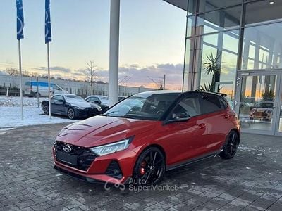 Usata Hyundai i20 204 CV (150 kW) 2022 Rosso Utilitaria