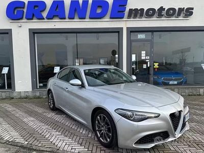Usata Alfa Romeo Giulia 150 CV (110 kW) 2017 Grigio Berlina