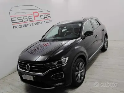 Käytetty VW T-Roc Advance 150 HP (110 kW) 2018 Musta Katumaasturi