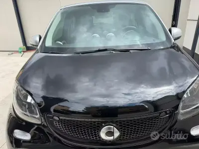 Usata Smart ForFour 61 CV (44 kW) 2016 Nero Utilitaria