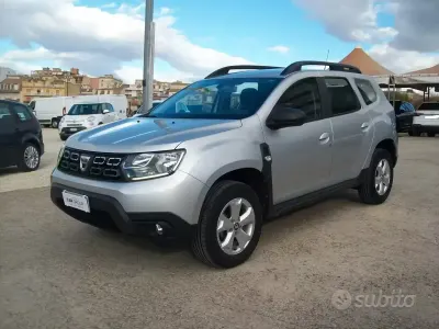 Usata Dacia Duster Comfort 109 CV (80 kW) 2018 Grigio SUV