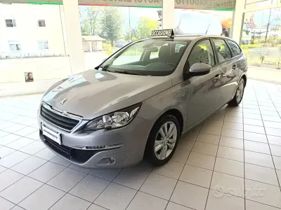 Usata Peugeot 308 Active 99 CV (72 kW) 2016 Grigio Station wagon