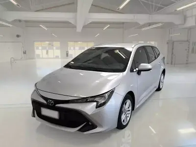 Usata Toyota Corolla Business Edition 98 CV (72 kW) 2021 Grigio Station wagon