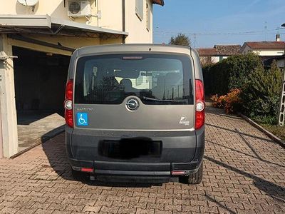 Usata Opel Combo 2018 Grigio Berlina