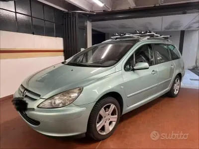 Usata Peugeot 307 107 CV (78 kW) 2002 Verde Station wagon