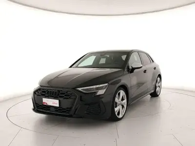 Usata Audi S3 Sport 310 CV (228 kW) 2022 Nero mythos metallizzato Berlina