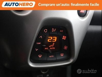 Usata Toyota Aygo X-play 69 CV (50 kW) 2016 Bianco Utilitaria
