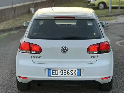 Usata VW Golf VI 105 CV (77 kW) 2010 Utilitaria