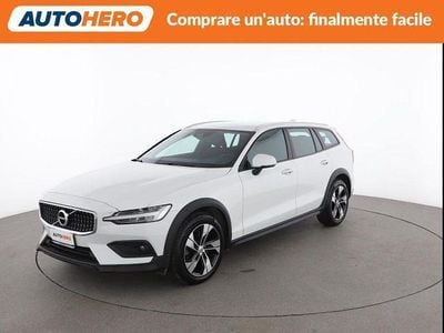 Bianco Usata 2021 Volvo V60 CC Business Edition Station wagon | 24.999 € (Buon prezzo)