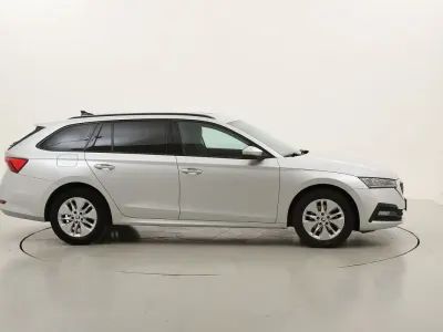 Usata Skoda Octavia Executive 116 CV (85 kW) 2023 Argentoargento Station wagon