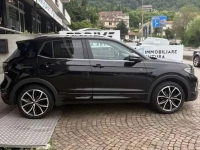 Usata VW T-Cross R-line Plus 116 CV (85 kW) 2024 Nero SUV