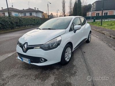 Usata Renault Clio IV 75 CV (55 kW) 2013 Bianco Berlina