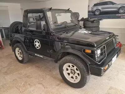 Usata Suzuki Samurai 45 CV (33 kW) 1988 Nero SUV