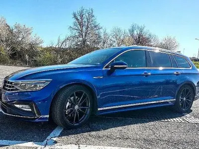 Usata VW Passat Executive 190 CV (139 kW) 2020 Blu Station wagon