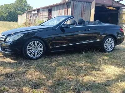 Usata Mercedes E220 Avantgarde 170 CV (125 kW) 2011 Cabrio