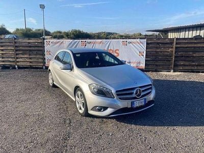 Usata Mercedes A160 90 CV (66 kW) 2015 Argento Berlina