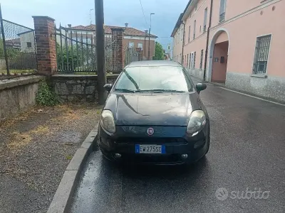 Usata Fiat Punto 75 CV (55 kW) 2014 Nero Utilitaria
