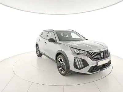 Usata Peugeot 2008 Allure 101 CV (74 kW) 2025 Grigio SUV