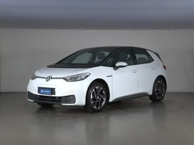 Usata VW ID.3 Pro Performance 150 kW (204 CV) 2023 Glacier white metallizzato nero Utilitaria