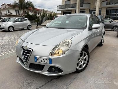 Usata Alfa Romeo Giulietta Distinctive 105 CV (77 kW) 2012 Grigio Berlina