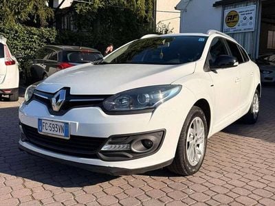 Usata Renault Mégane III LIMITED 110 CV (80 kW) 2016 Bianco Station wagon