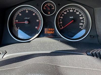 Grigio Usata 2008 Opel Astra Berlina | 2000 € (Buon prezzo)