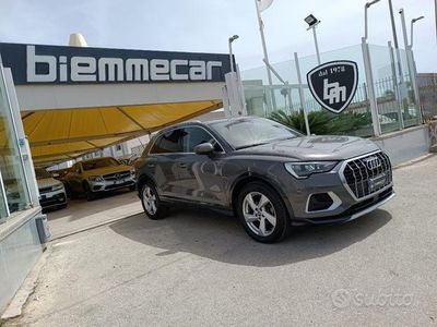 Usata Audi Q3 Advanced 150 CV (110 kW) 2019 Grigio scuro pastello SUV