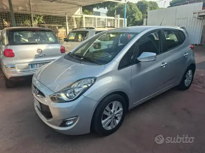Usata Hyundai ix20 Comfort 77 CV (56 kW) 2011 Grigio Utilitaria