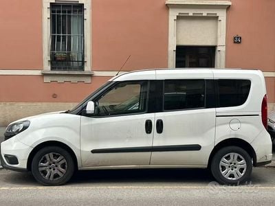 Usata Fiat Doblò 105 CV (77 kW) 2018 Bianco Monovolume