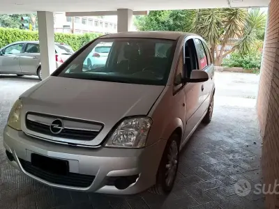 Usata Opel Meriva 90 CV (66 kW) 2009 Grigio Monovolume