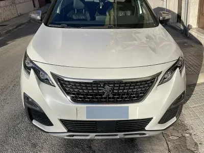 Usata Peugeot 5008 177 CV (130 kW) 2018 Bianco SUV