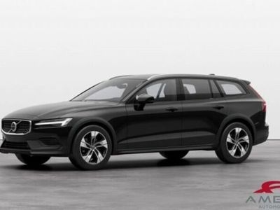 usata Volvo V60 CC B4 (d) AWD automatico Plus nuova a Corciano